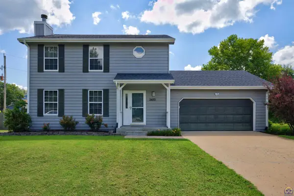 2600 SW Arvonia Pl, Topeka, KS 66614