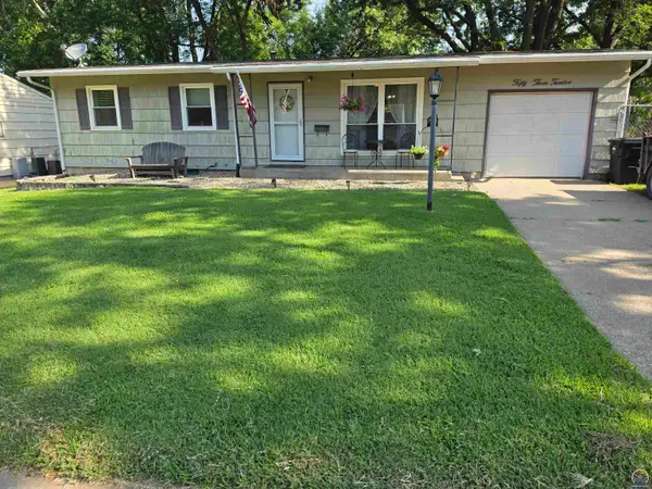 5312 SW 31st Ter, Topeka, KS 66614