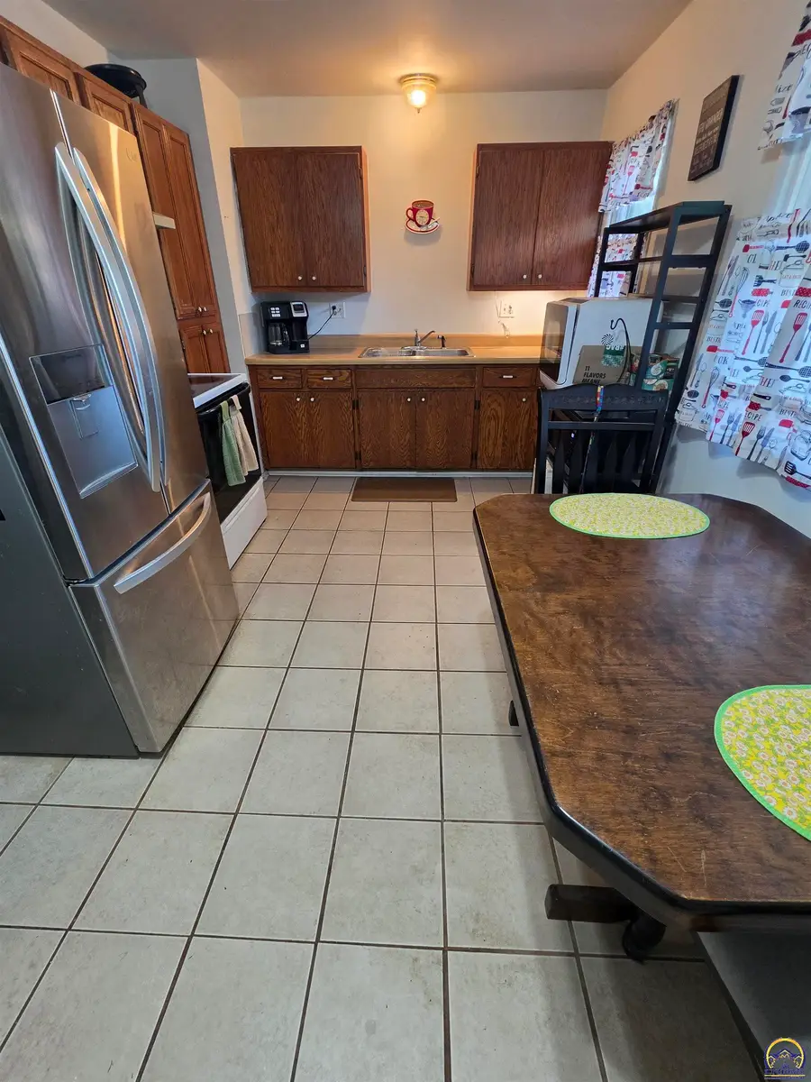 5312 SW 31st Ter, Topeka, KS 66614 - #2