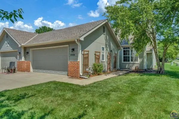 5104 Congressional Pl, Lawrence, KS 66049