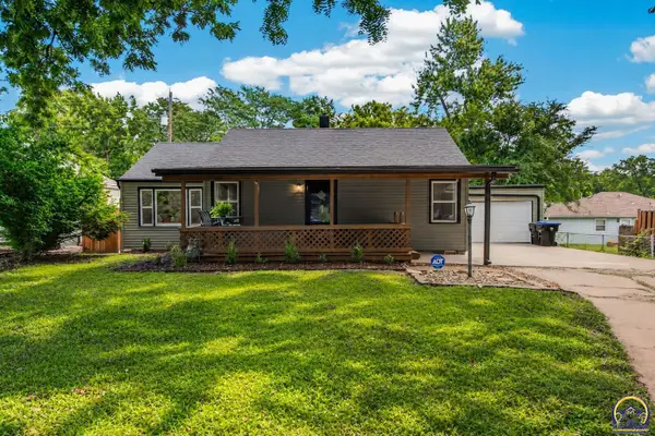 614 SW Webster Ave, Topeka, KS 66606