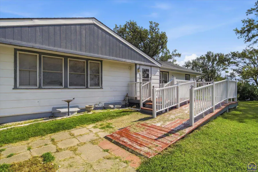 13250 SW 109th St, Harveyville, KS 66431 - #2