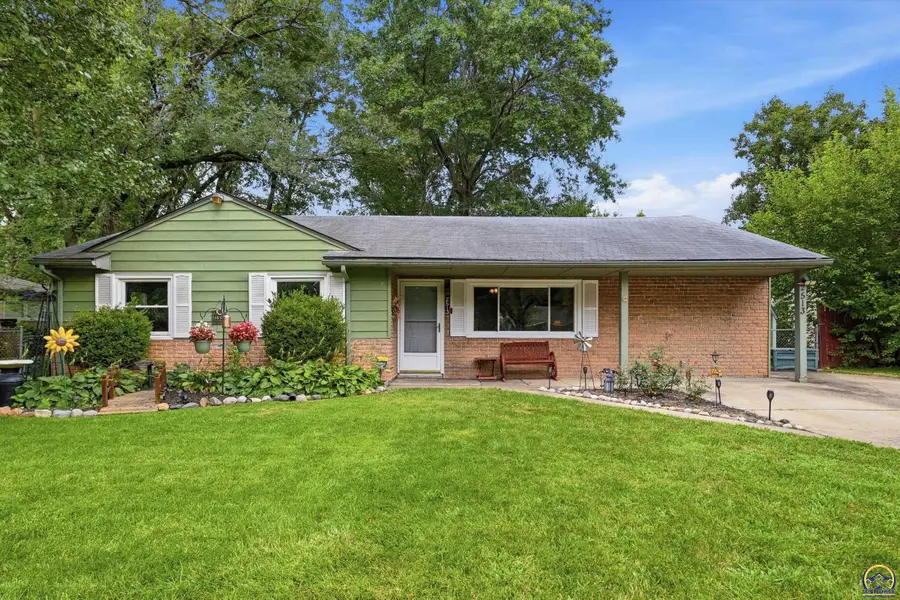 2513 SW Seabrook Ave, Topeka, KS 66614 - #2