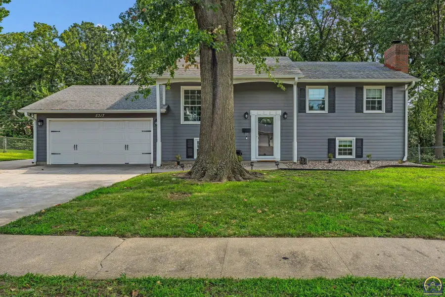 5317 SW 32nd Ter, Topeka, KS 66614 - #2