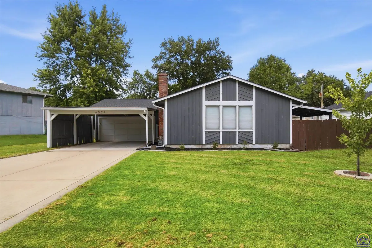 6524 SW 28th Ter, Topeka, KS 66614 - #1