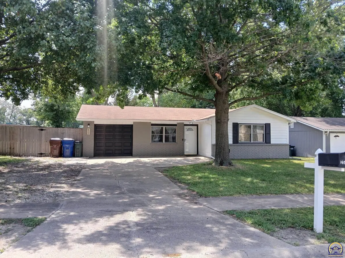 2500 Bonanza St, Lawrence, KS 66046 - #1