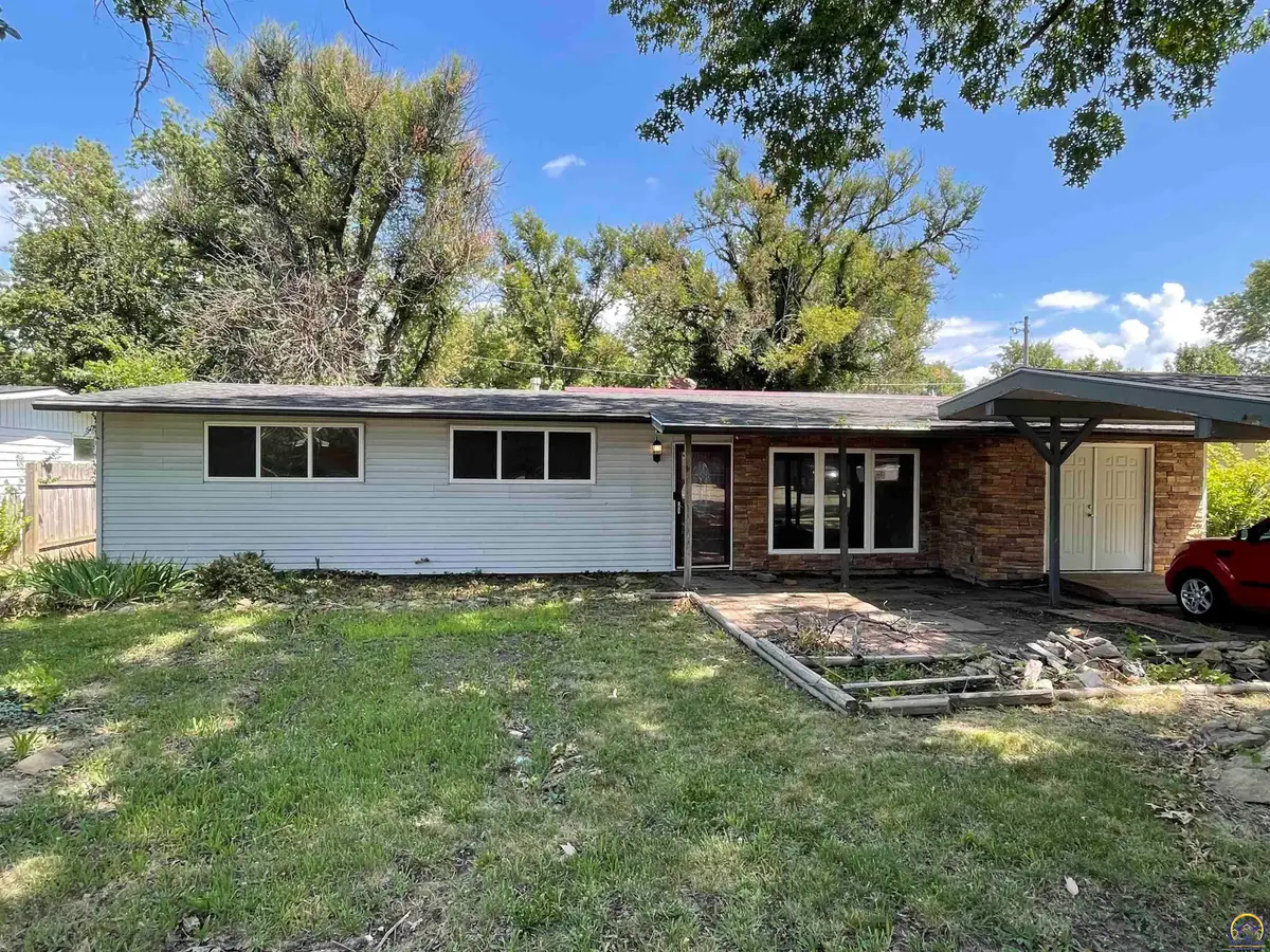 1516 SW Clontarf St, Topeka, KS 66611 - #1