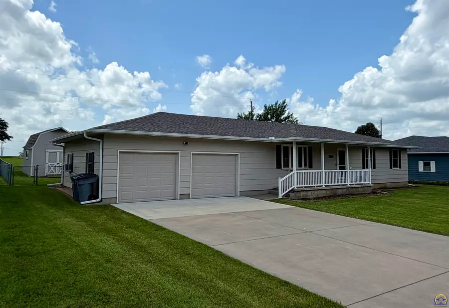 3525 W 20th Ave, Emporia, KS 66801 - #2