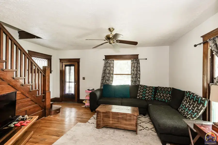 509 NW 5th St, Abilene, KS 67410 - #3