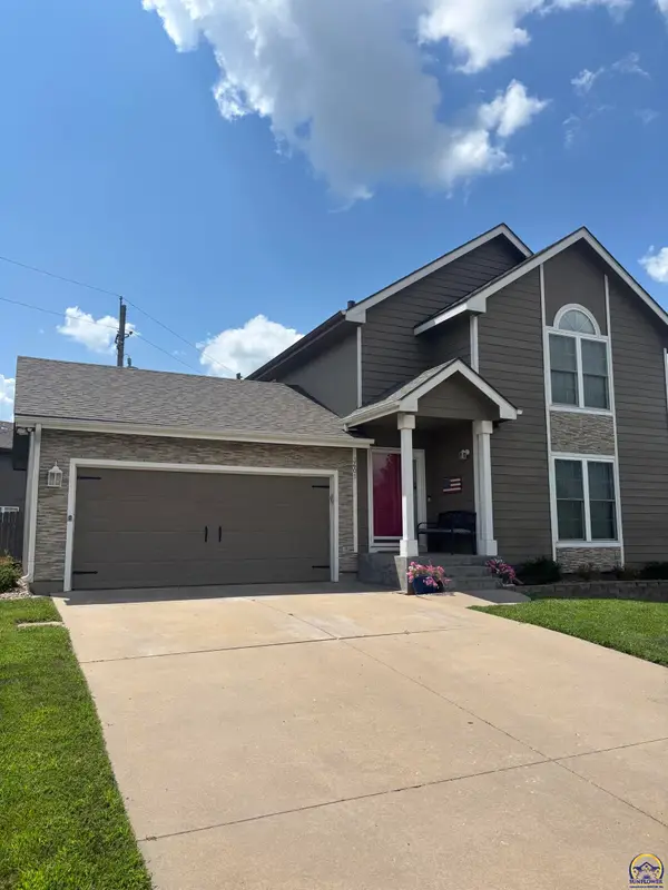 3601 SW Glendale Dr, Topeka, KS 66614