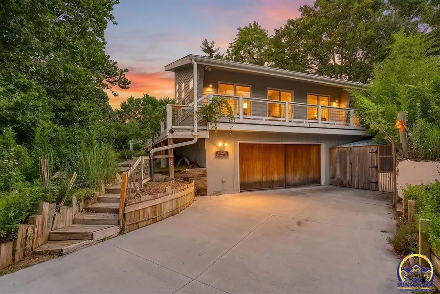 11525 S Clare Rd, Olathe, KS 66061 - #2