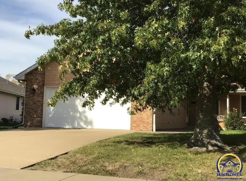 1800 SE 44th Ter, Topeka, KS 66609 - #2