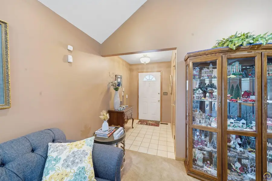 6522 SW 23rd Ct, Topeka, KS 66614 - #3