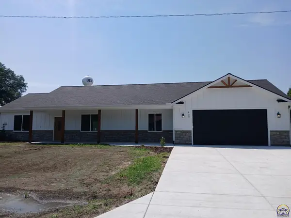 409 Broadway St, Belvue, KS 66407