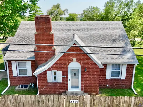 2801 SW 21st St, Topeka, KS 66604