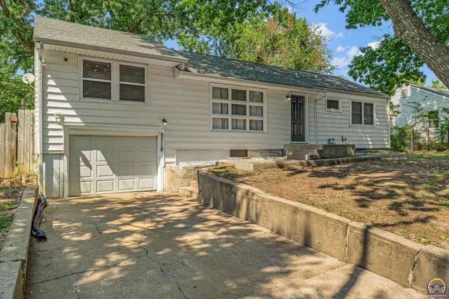 5718 SW 14th St, Topeka, KS 66604 - #2