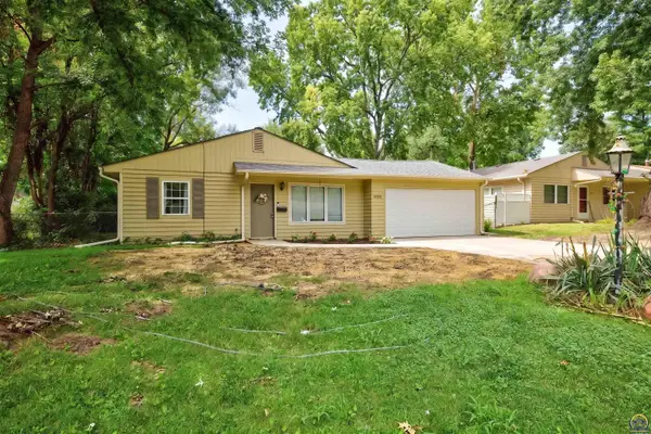 4735 SW 17th Ter, Topeka, KS 66604