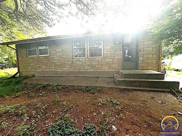 2812 SE Madison St, Topeka, KS 66605