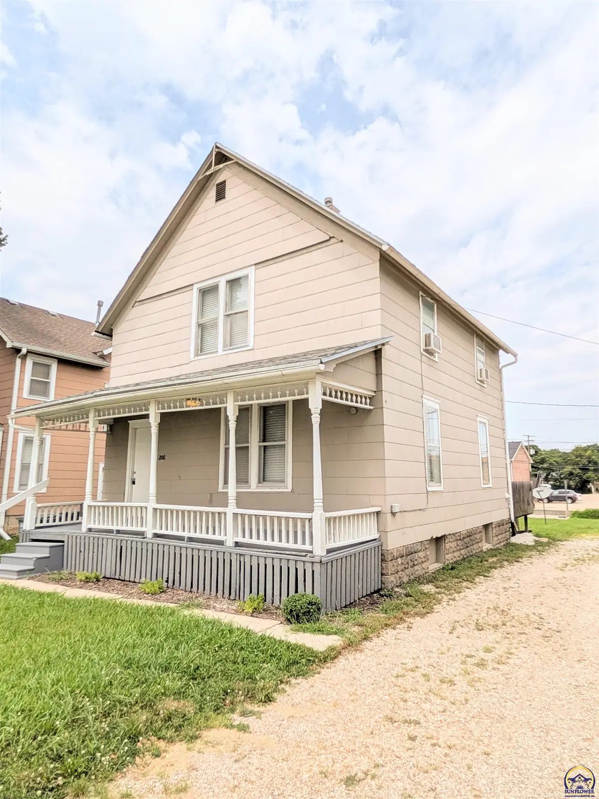 206 W 13th Ave, Emporia, KS 66801 - #1
