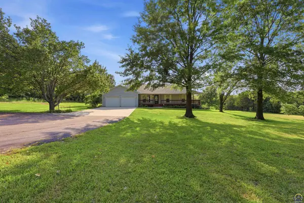 6449 SW Wanamaker Rd, Auburn, KS 66402