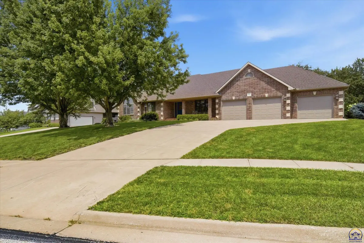 3224 NW 34th St, Topeka, KS 66618 - #1