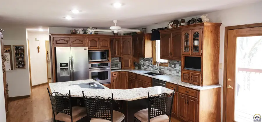 2315 SE Cuvier St, Tecumseh, KS 66542 - #3