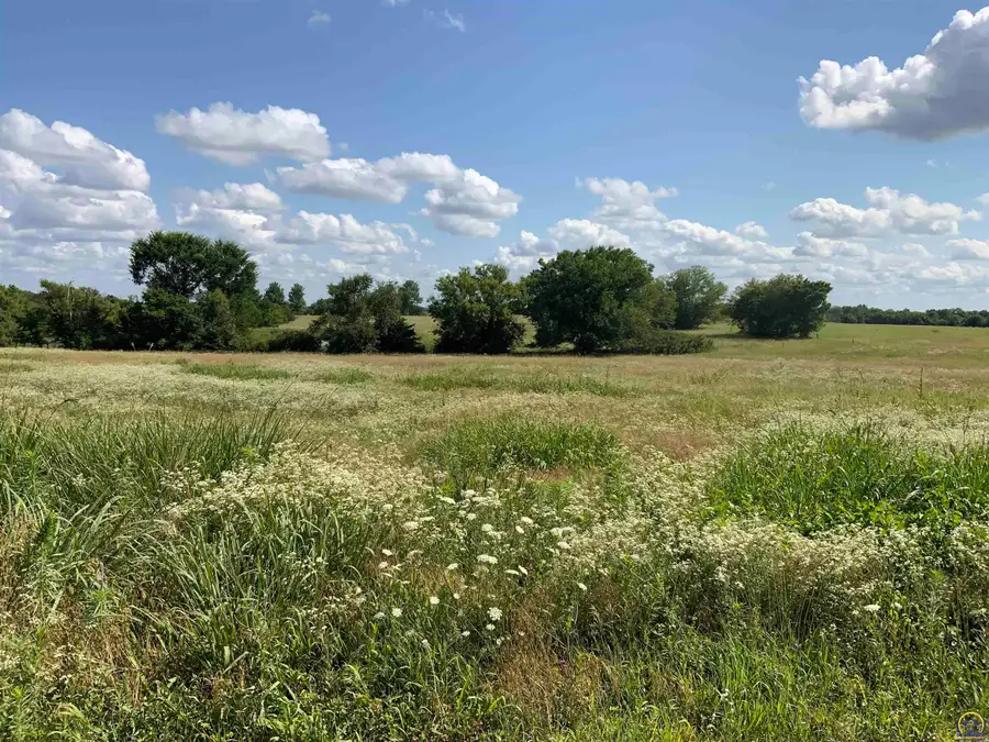 5173 94th St, Meriden, KS 66512 - #2