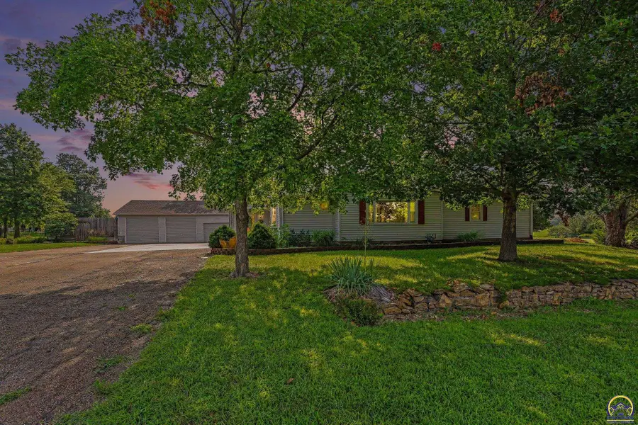 3632 SE Croco Rd, Topeka, KS 66605 - #2