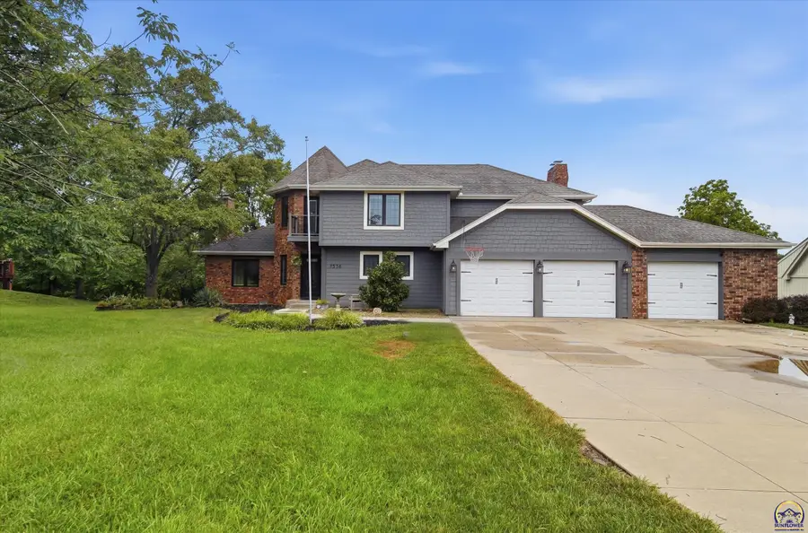 7536 SW Blue Inn Pl, Topeka, KS 66614 - #2
