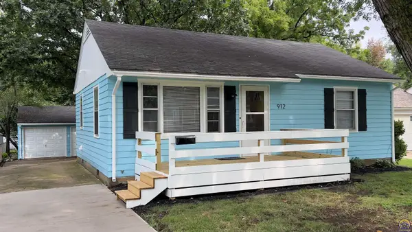 912 SW Frazier Ave, Topeka, KS 66606