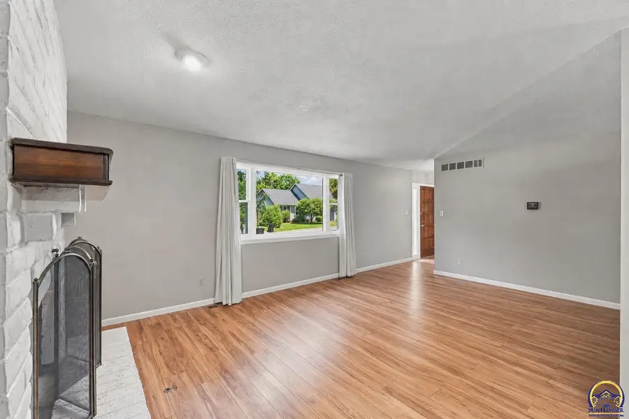 3418 SE Burton St, Topeka, KS 66605 - #3