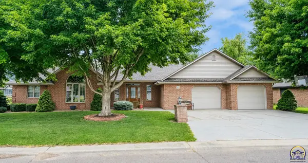 810 Hillcrest Dr, Seneca, KS 66538