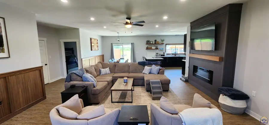 7539 SE Berryton Rd, Berryton, KS 66409 - #3