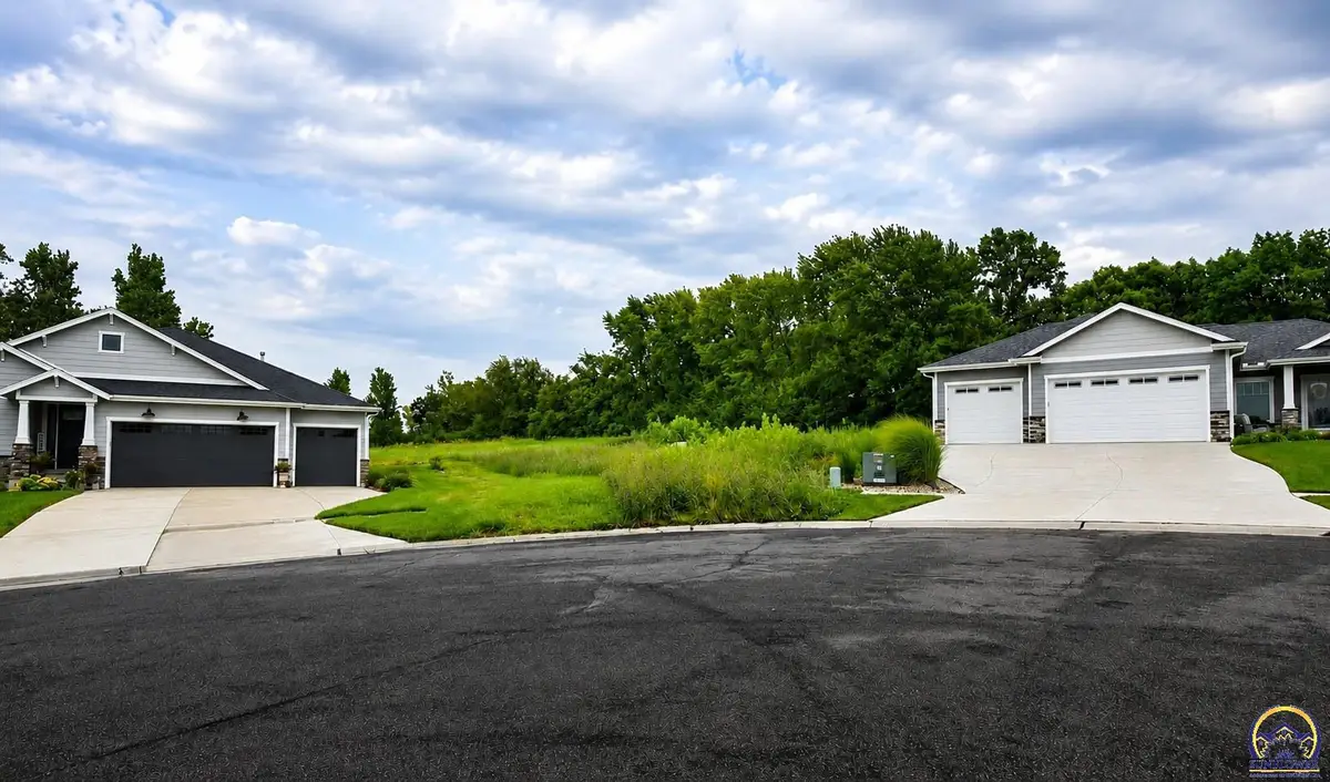 6204 SW 46th Ct, Topeka, KS 66610 - #1