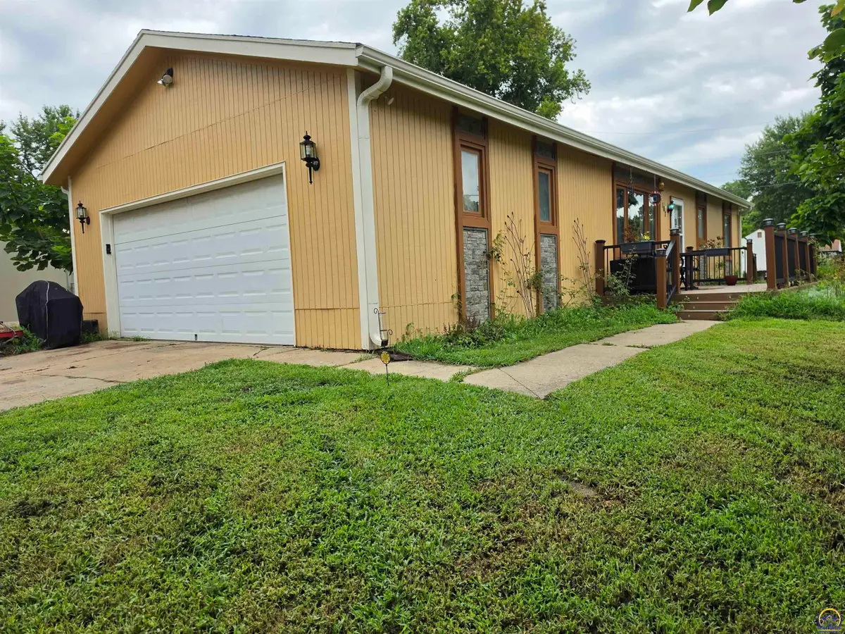 107 W Lake St, Silver Lake, KS 66539 - #1