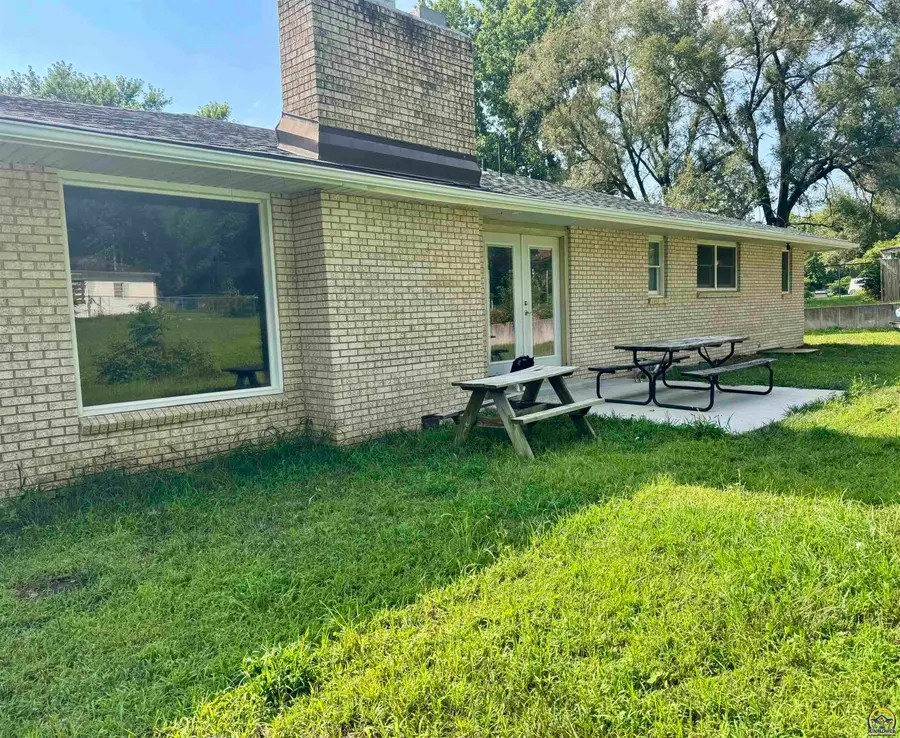 506 Atchison St, Oskaloosa, KS 66066 - #3