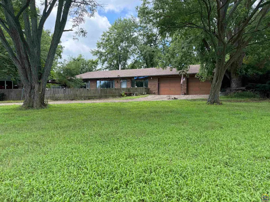 10021 SE Shadden Rd, Overbrook, KS 66524 - #3