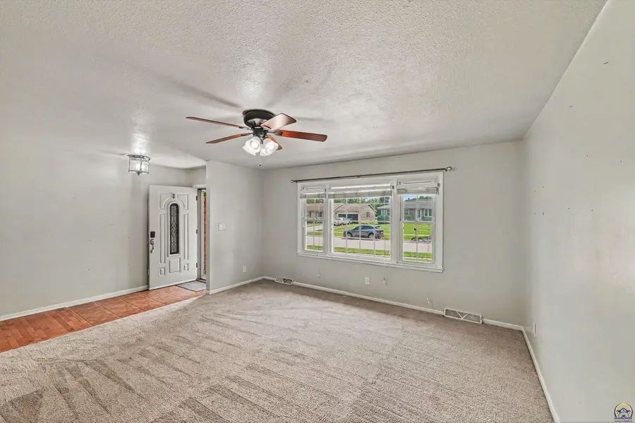 5408 SW 12th Ter, Topeka, KS 66604 - #3