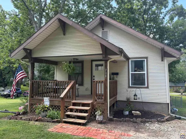 708 S Poplar St, Ottawa, KS 66067