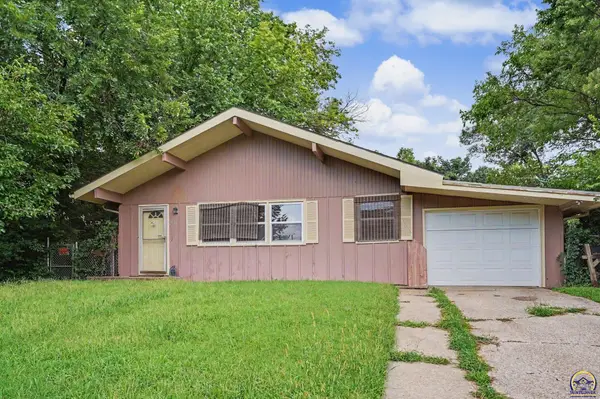 2114 Mitchell St, Lawrence, KS 66046