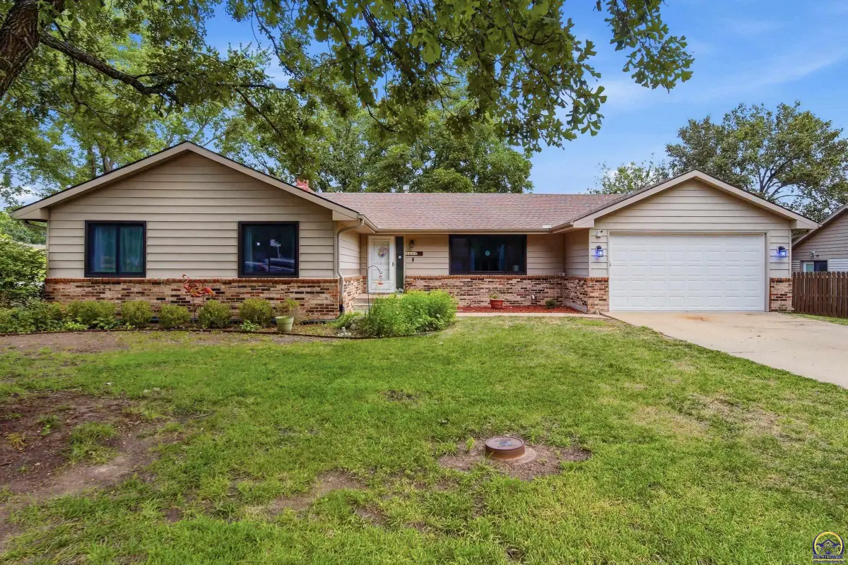 3806 SE Fair Meadows Pl, Topeka, KS 66605 - #1
