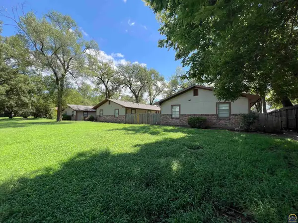 1209-1211 Yuma St, Manhattan, KS 66502