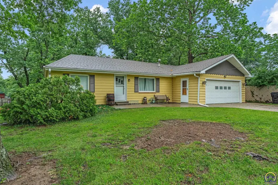 3925 N Kansas Ave, Topeka, KS 66617 - #2