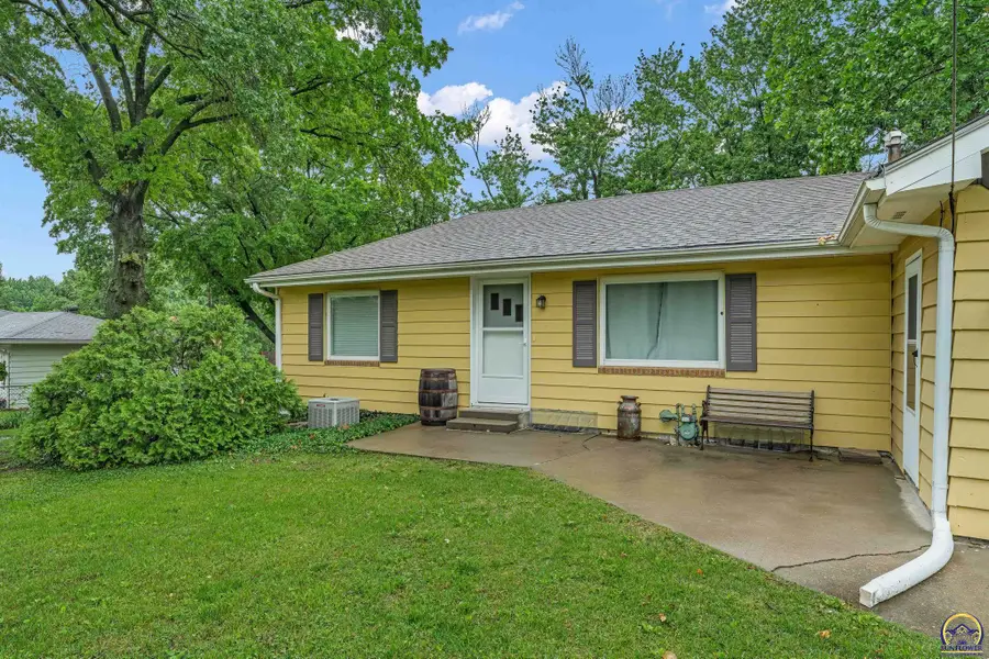 3925 N Kansas Ave, Topeka, KS 66617 - #3