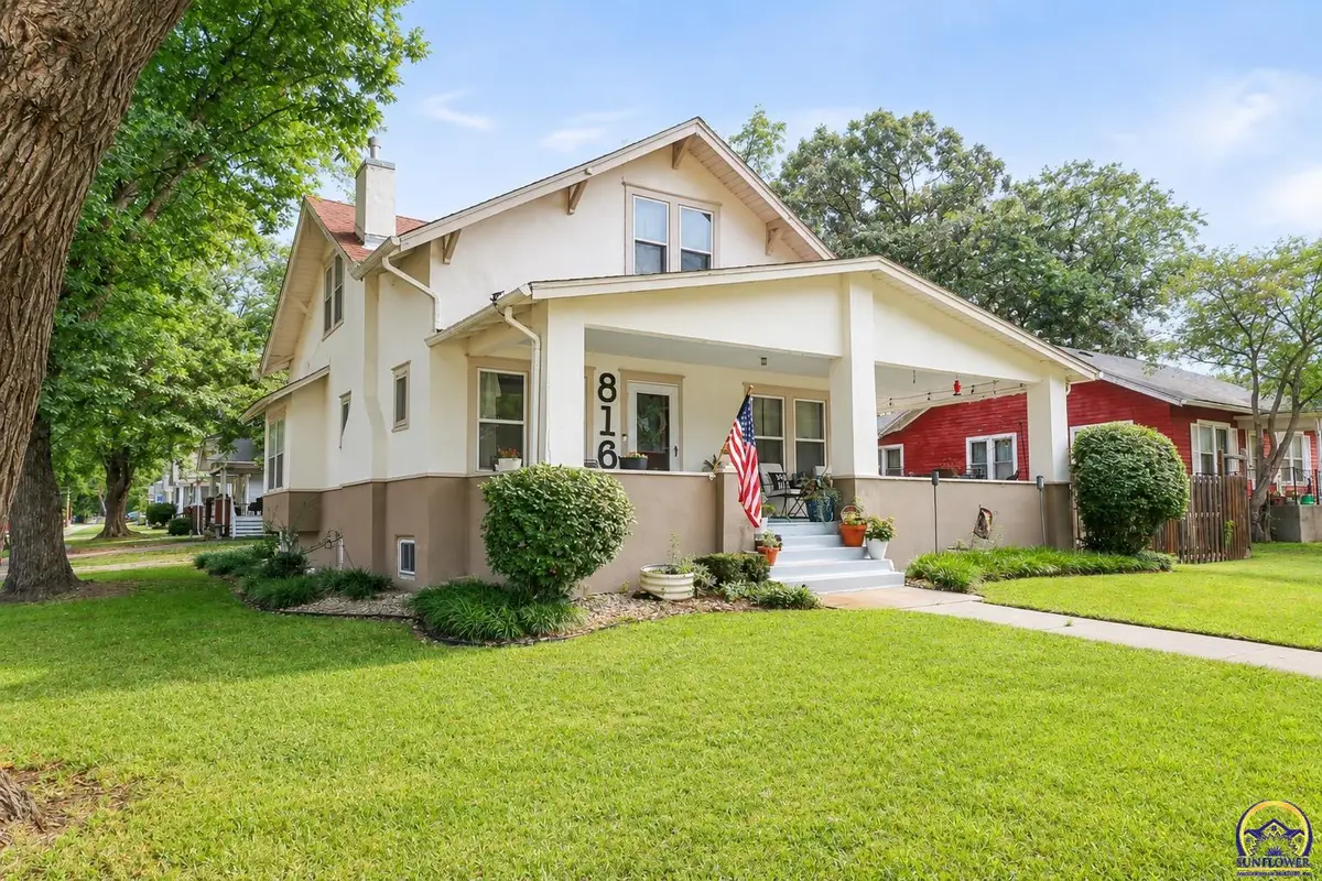 816 W 9th Ave, Emporia, KS 66801 - #1