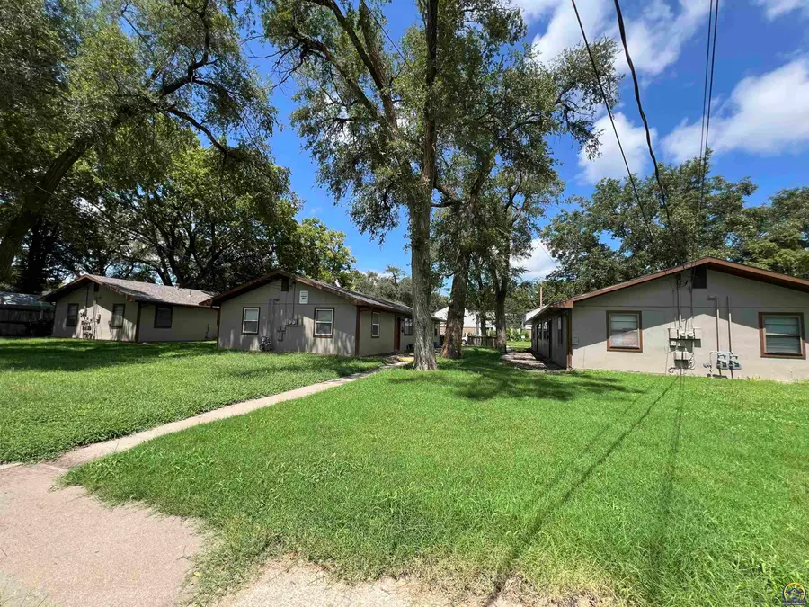 1205-1207 Yuma St, Manhattan, KS 66502 - #2