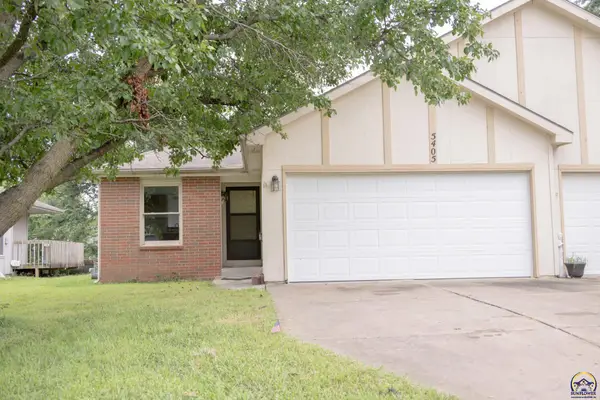 5405 SW Reeder St, Topeka, KS 66604