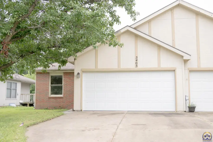 5405 SW Reeder St, Topeka, KS 66604 - #2