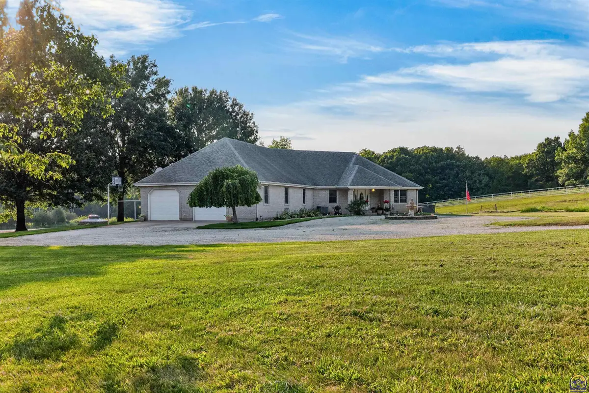 21185 R Rd, Holton, KS 66436 - #1
