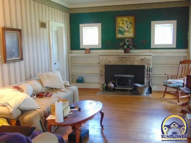 603 Maple St, La Crosse, KS 67548 - #2